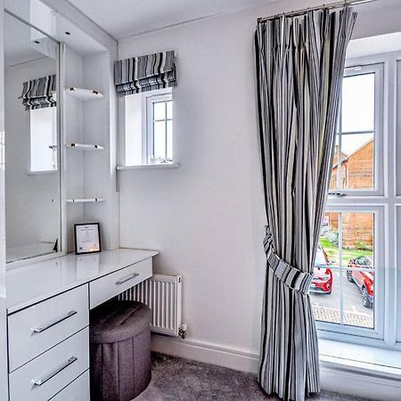 Entire House Sleeps 8 Near The River Thames Maidenhead Ngoại thất bức ảnh