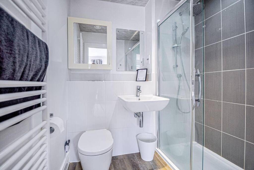 Entire House Sleeps 8 Near The River Thames Maidenhead Ngoại thất bức ảnh