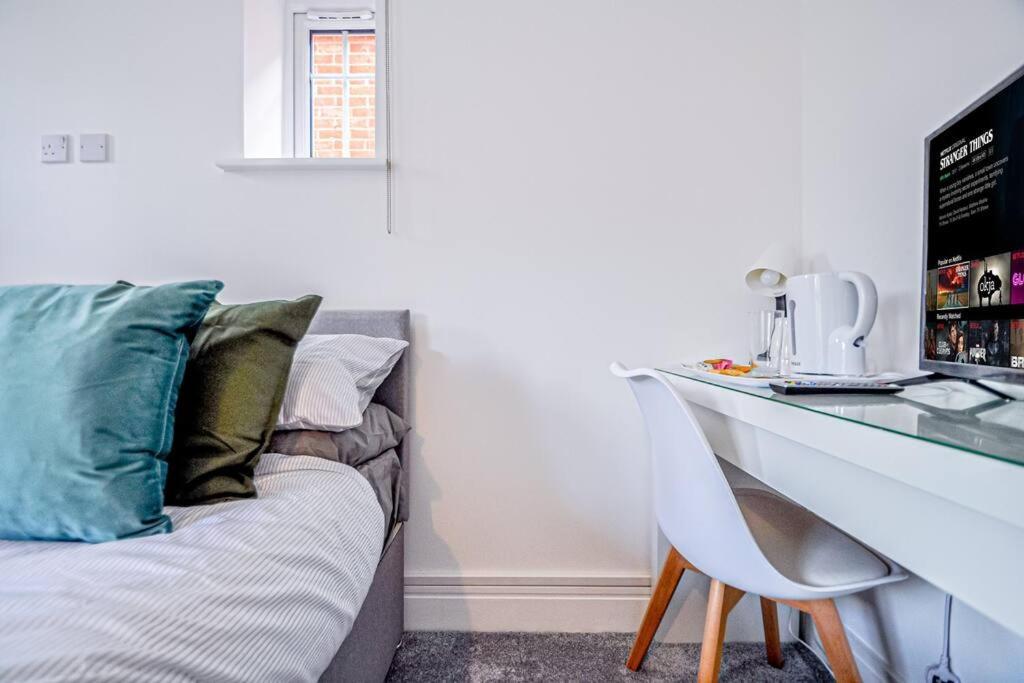 Entire House Sleeps 8 Near The River Thames Maidenhead Ngoại thất bức ảnh