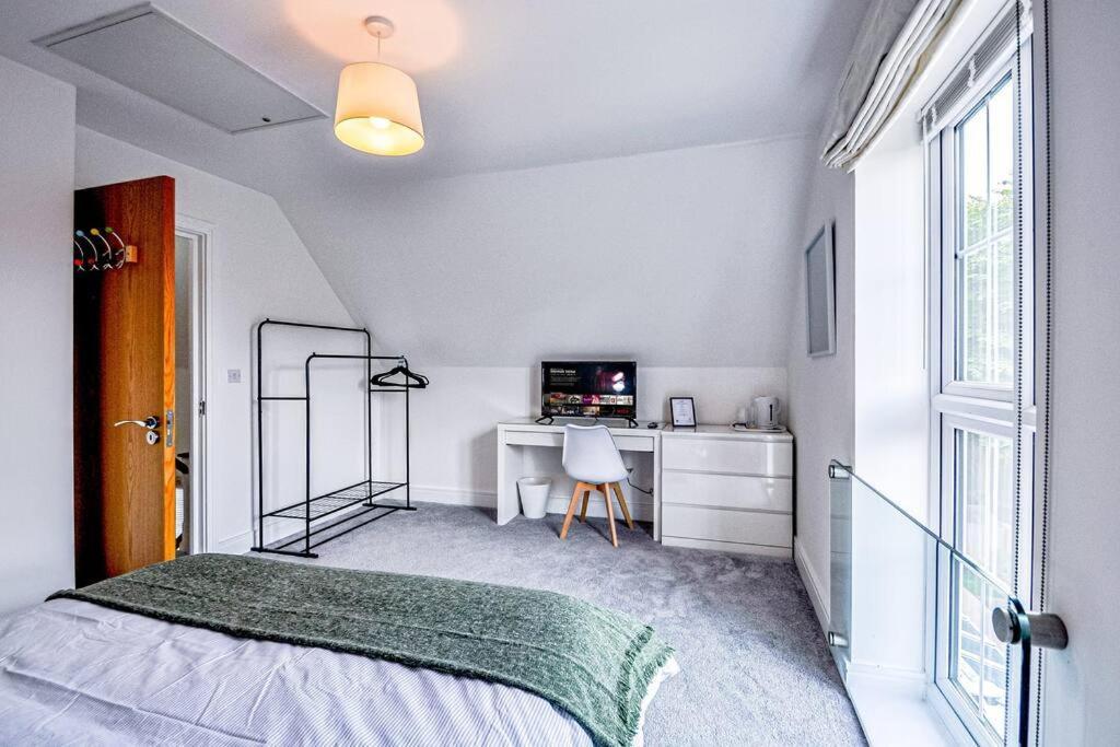 Entire House Sleeps 8 Near The River Thames Maidenhead Ngoại thất bức ảnh