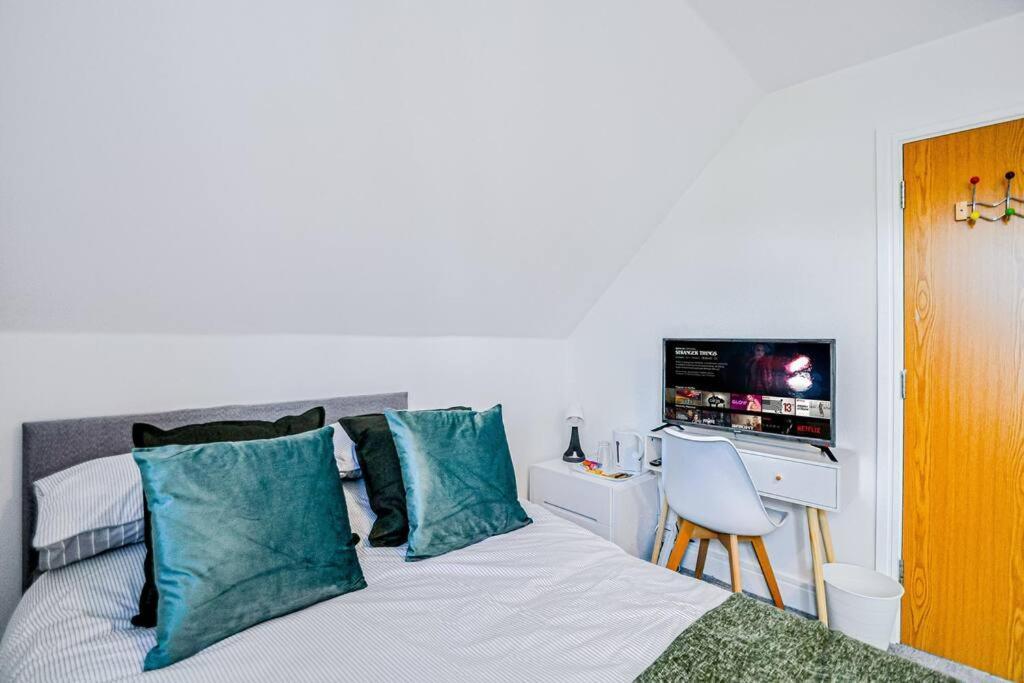 Entire House Sleeps 8 Near The River Thames Maidenhead Ngoại thất bức ảnh