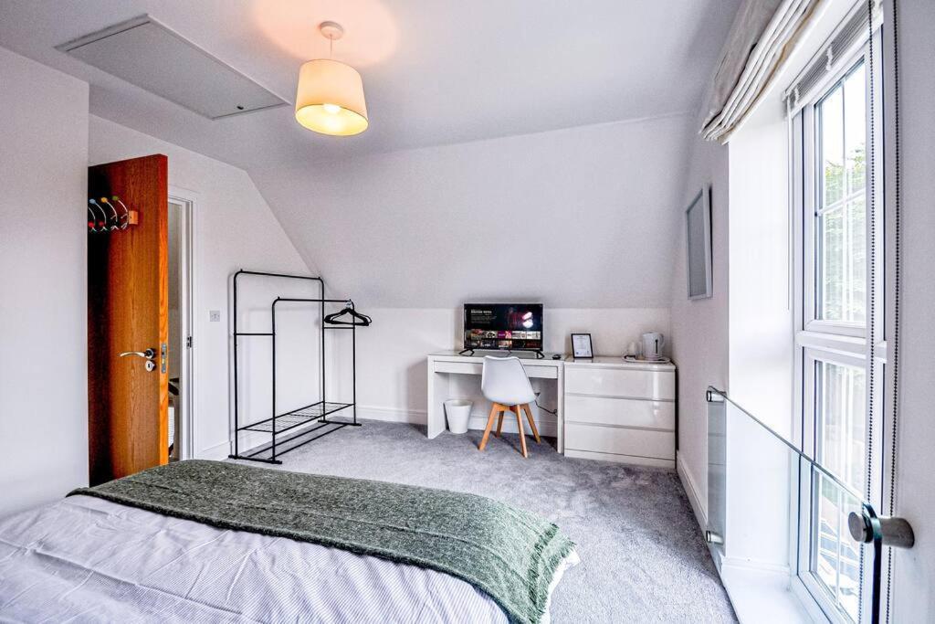 Entire House Sleeps 8 Near The River Thames Maidenhead Ngoại thất bức ảnh