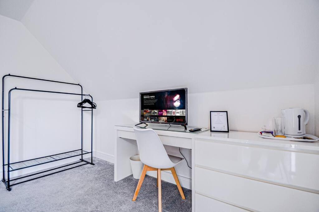 Entire House Sleeps 8 Near The River Thames Maidenhead Ngoại thất bức ảnh