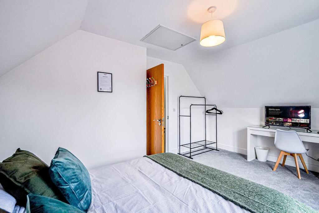 Entire House Sleeps 8 Near The River Thames Maidenhead Ngoại thất bức ảnh